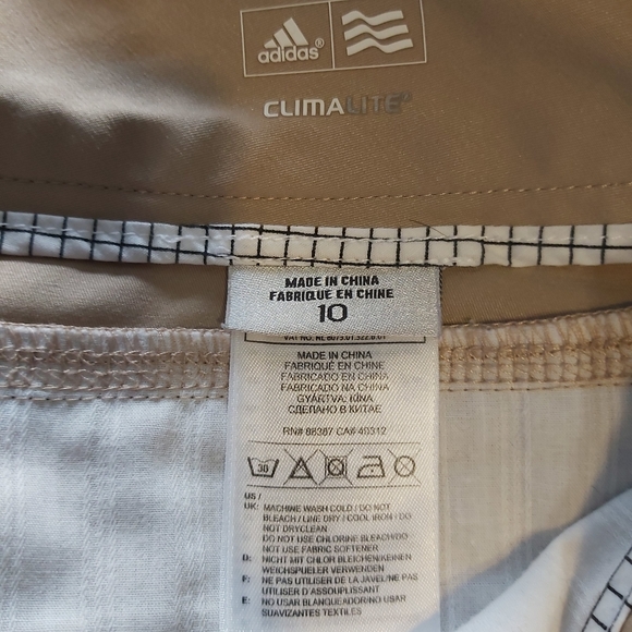 Adidas ClimaLite golf tennis Bermuda Shorts - Picture 8 of 9